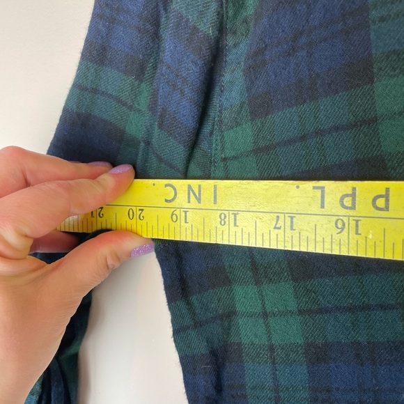 J. Crew Women’s Green and Blue Plaid Pajama Shirt Button Up Size Small - Picture 8 of 10